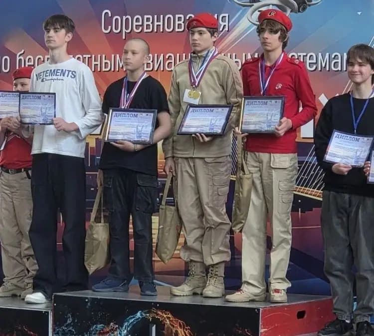 Команда из Находки победила на краевых соревнованиях по пилотированию дронов — фото 1