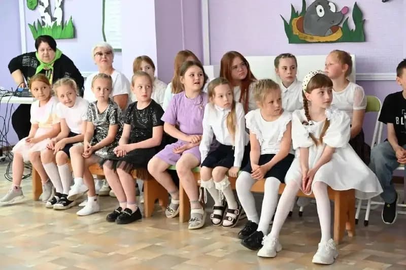 Школьники Приморья проводят каникулы в пришкольных лагерях — фото 1