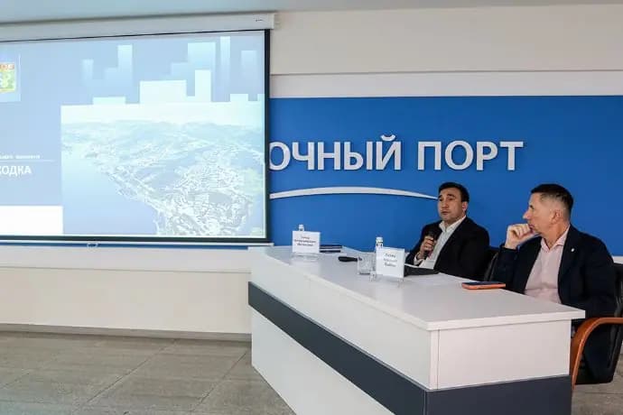 Тимур Магинский встретился с коллективом Восточного Порта — фото 1