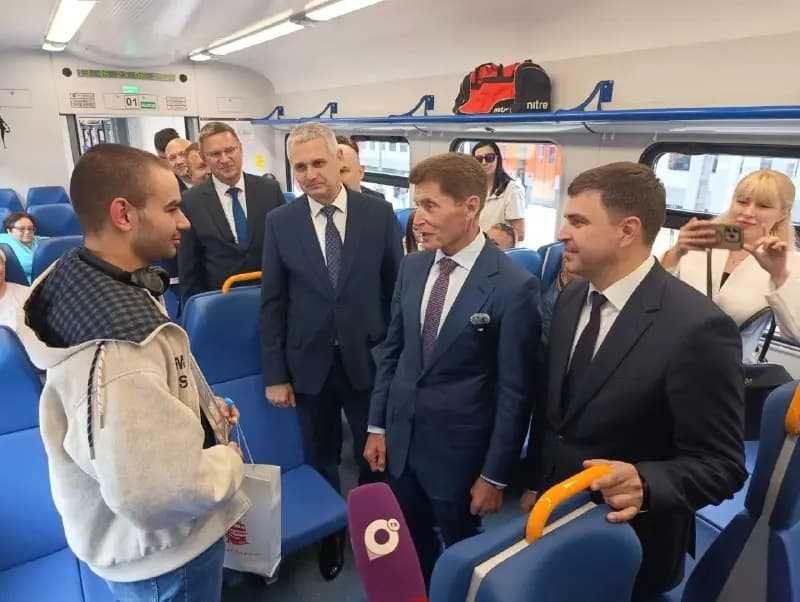 Новая электричка ЭП3Д вышла на маршрут Владивосток — Находка — фото 1