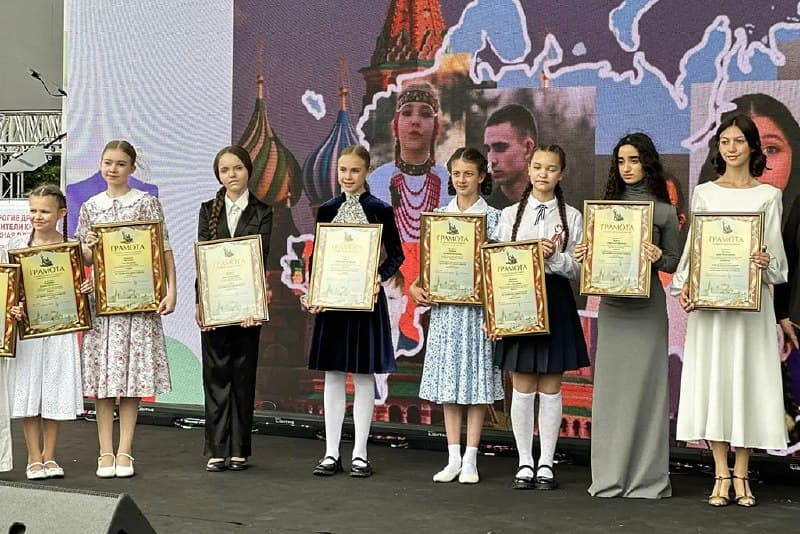 Находкинские школьники стали победителями всероссийского конкурса чтецов