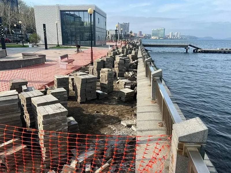 Во Владивостоке начался четвёртый этап благоустройства набережной Спортивной гавани — фото 1