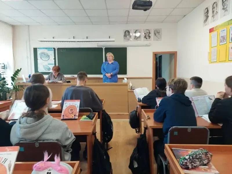 Полиция Находки проводит акцию «Этот мир лучше БЕЗ наркотиков! — фото 1