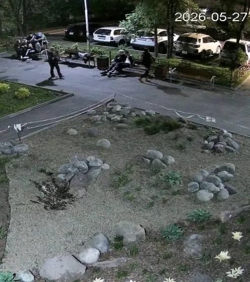 Жильцы дома на Проспекте мира, 8 жалуются на ночные дебоши и бездействие полиции — фото 1