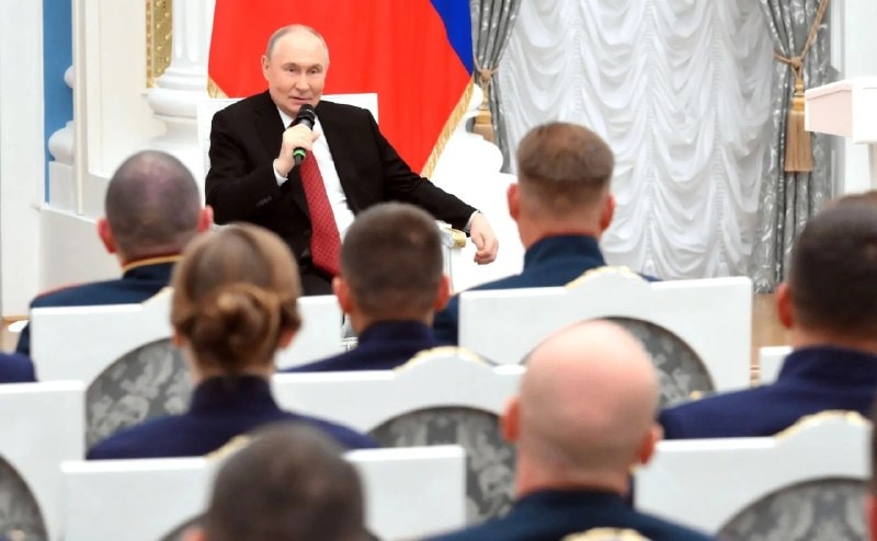 Путин: ветераны СВО должны составить костяк будущих управленцев