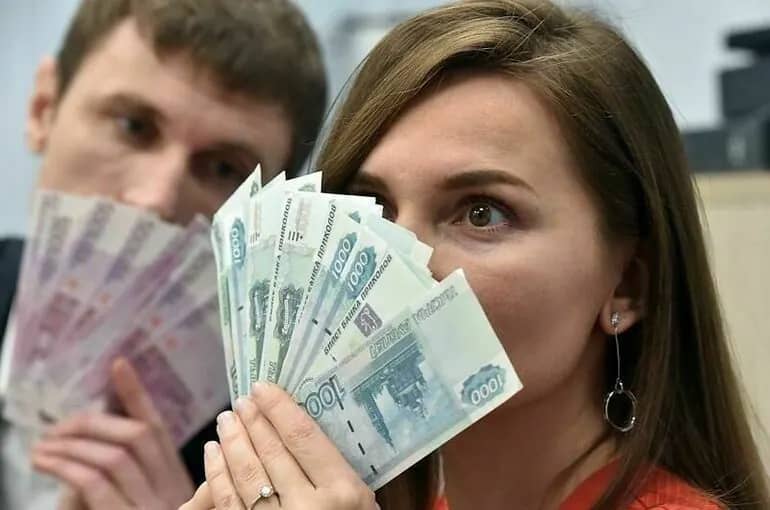 Средняя зарплата в Приморье выросла на 48% и достигла 94 270 рублей