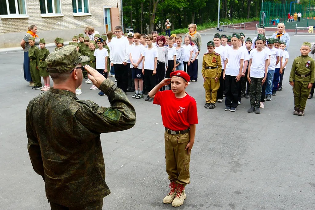 Военно-патриотическая игра «Зарница» прошла в школе № 11 Находки