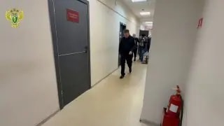 Суд отправил под домашний арест мужчину за избиение подростка во Владивостоке