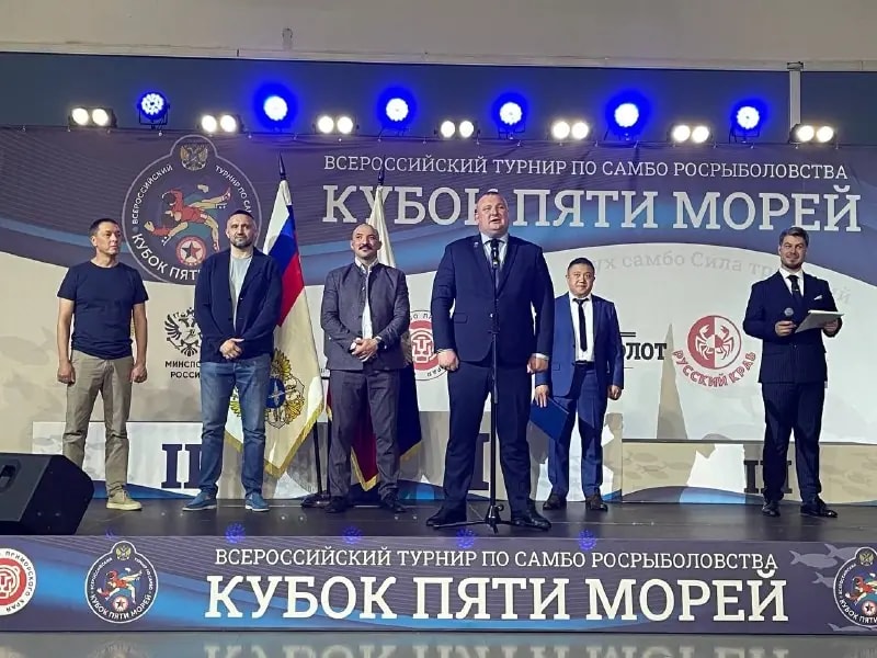 Приморские самбисты вышли в финал всероссийского Кубка пяти морей