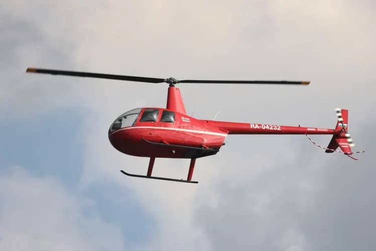 В Приморье вторые сутки ищут пропавший вертолёт Robinson R-44