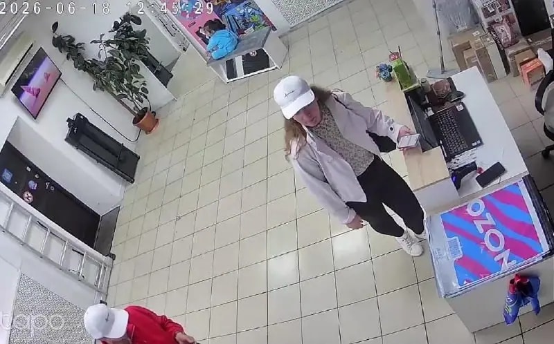 В пункте выдачи Озон на Находкинском проспекте произошло хищение товаров