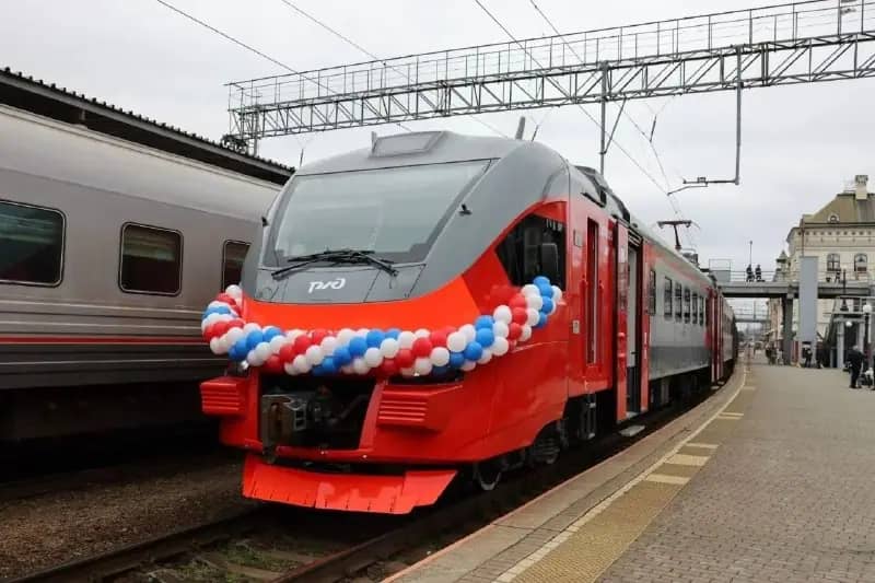 Новая электричка ЭП3Д вышла на маршрут Владивосток — Находка