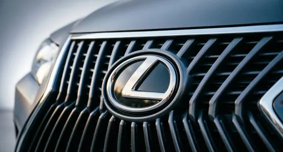 Должник по алиментам в Находке попался из-за продажи Lexus китайцам