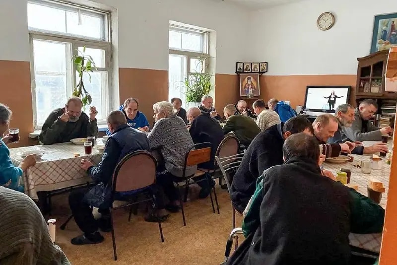 Фонд «Забота» в Находке помогает бездомным и нуждающимся