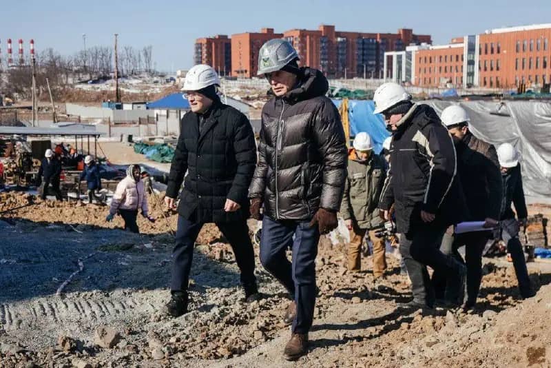 Аквапарк на Русском острове стал предметом судебного спора на 170 млн рублей
