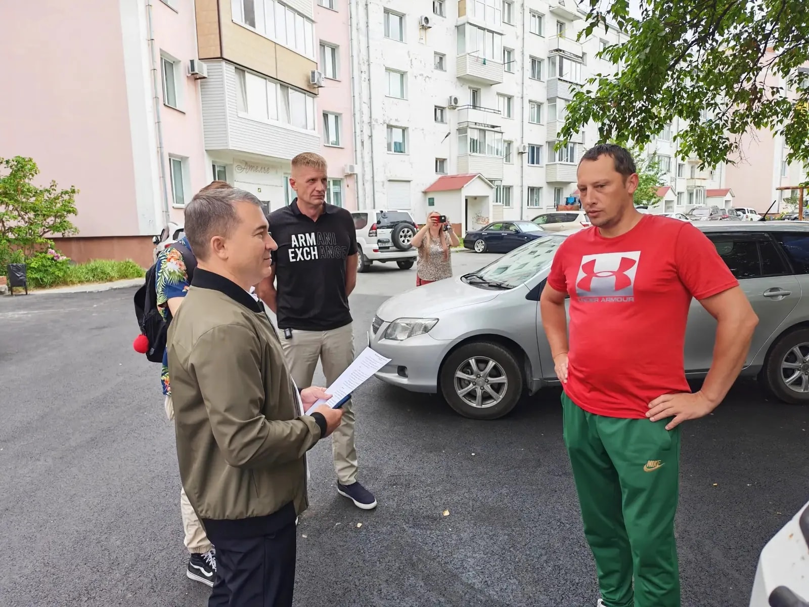 Во Врангеле проверили благоустройство дворов на Бабкина и Восточном проспекте