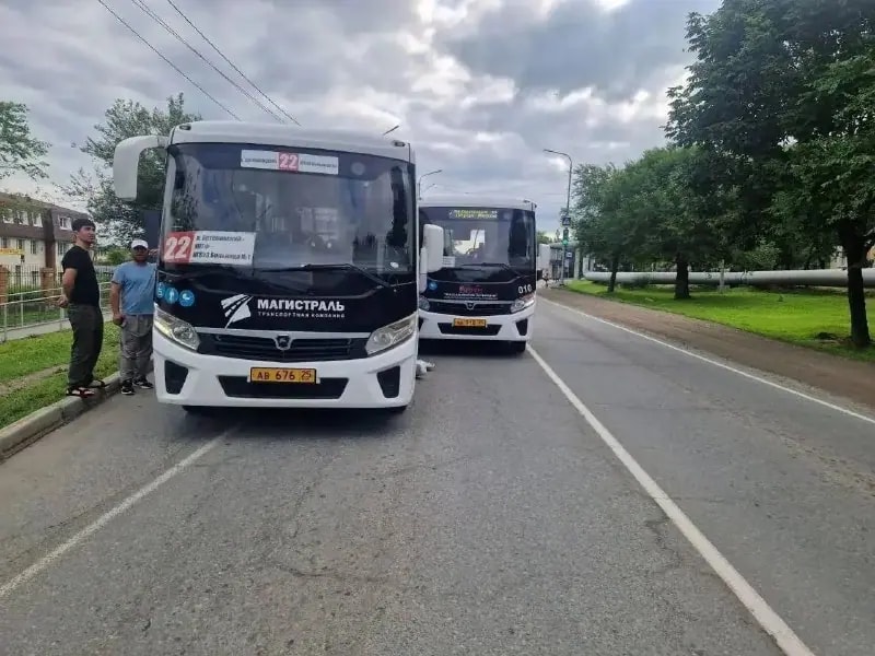 В Артеме столкнулись два пассажирских автобуса