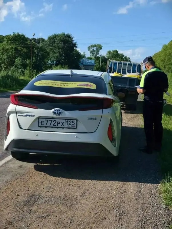 В Приморье в ходе рейда «Такси» выявили 11 нарушений
