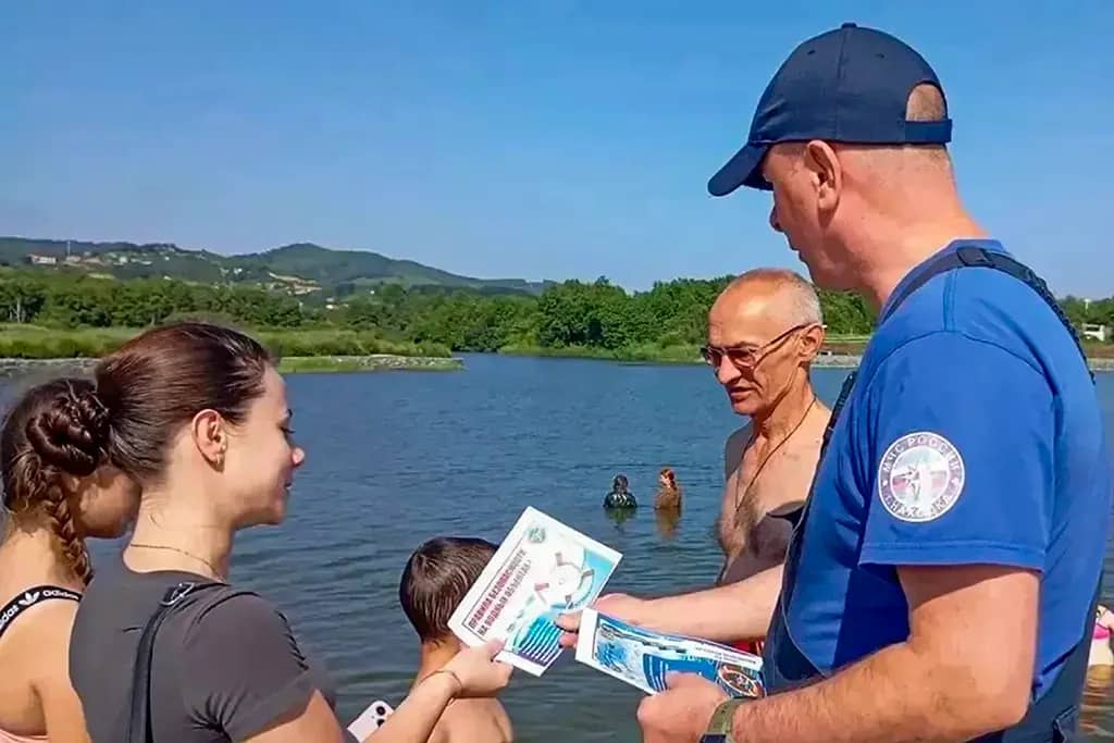 Спасатели Находки проводят рейды на водоёмах