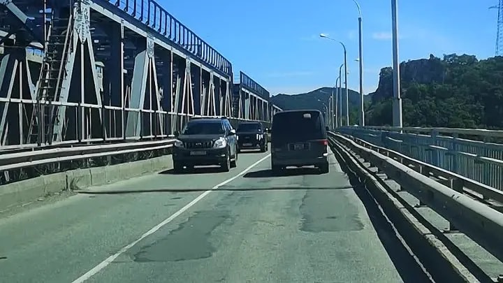 На мосту через реку Партизанская 13 августа введут реверсивное движение