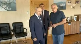 Путину на Курилах показали тунца и палтуса