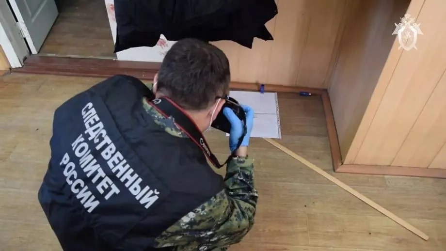 В Приморье мужчина заколол соседа шампуром после просьбы убавить музыку
