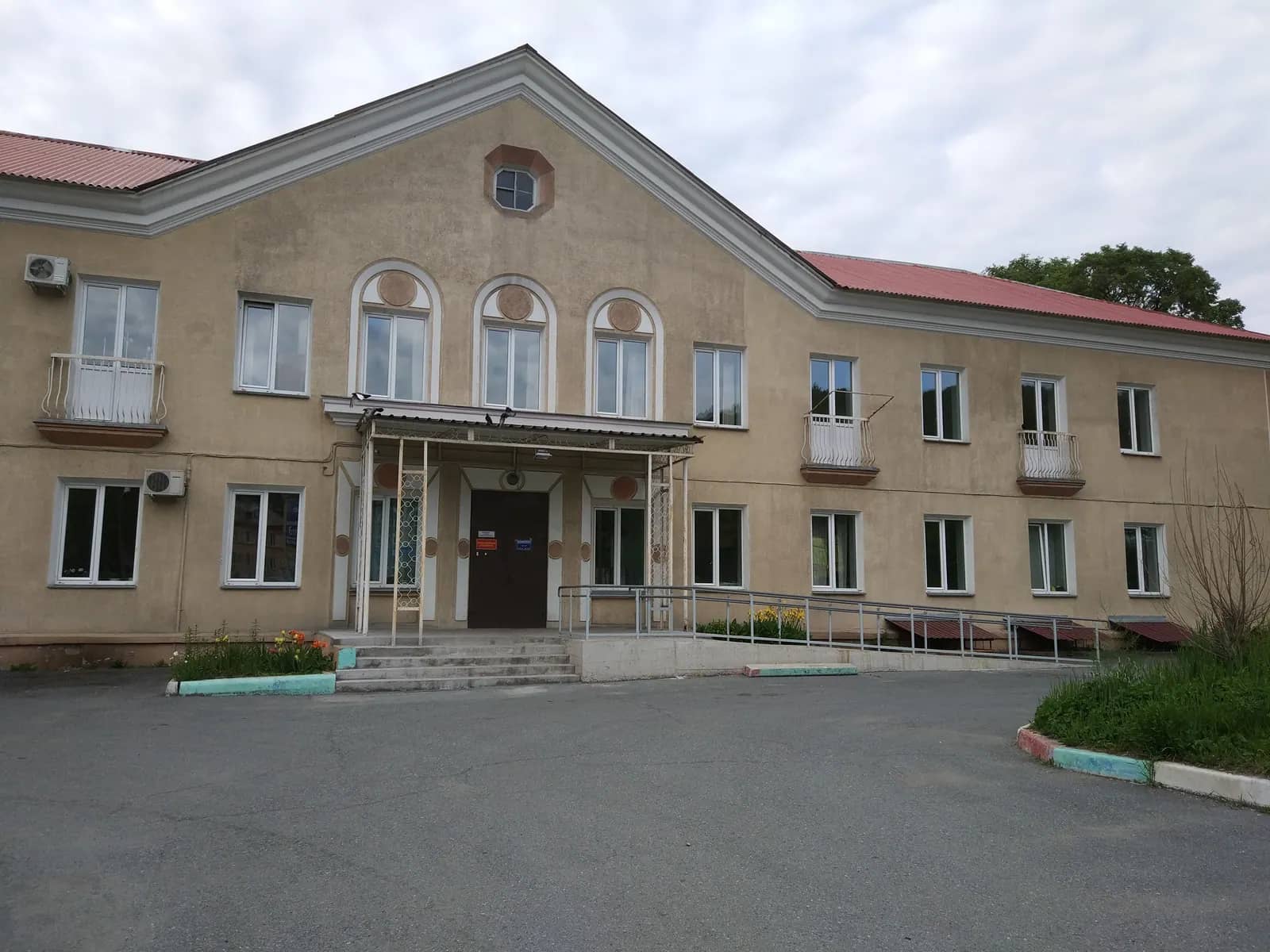 Находкинская больница направила рекордное число студентов в медицинские вузы