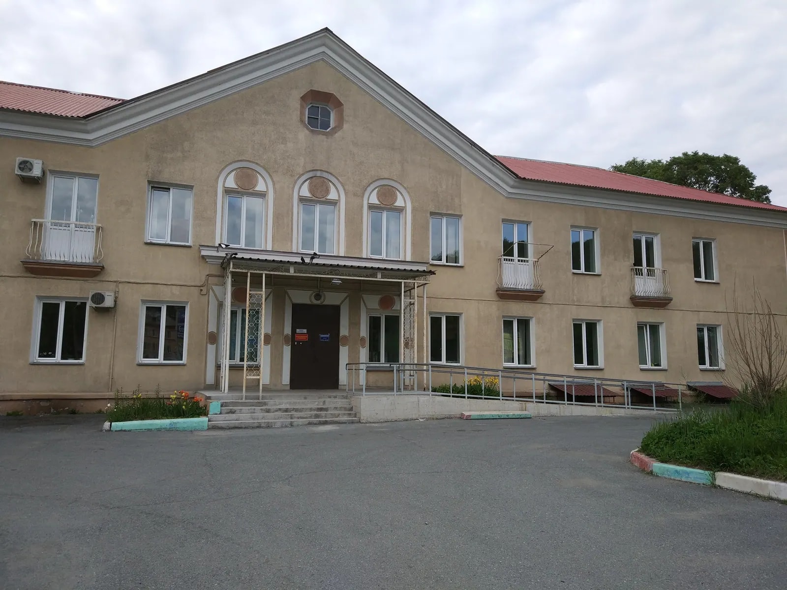 Находкинская больница направила рекордное число студентов в медицинские вузы