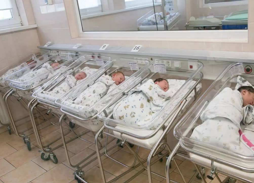 В Приморье шестерых врачей осудили за продажу младенцев в Китай