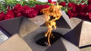 В Находке у мемориала «Победа» почтили память павших в Великой Отечественной войне