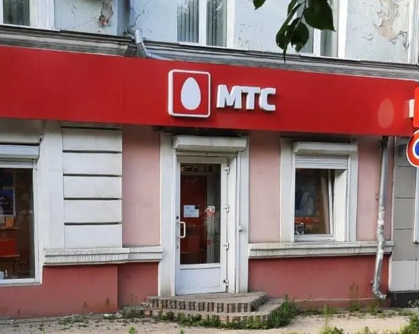 Жительница Находки обнаружила две неизвестные SIM-карты после визита в салон МТС
