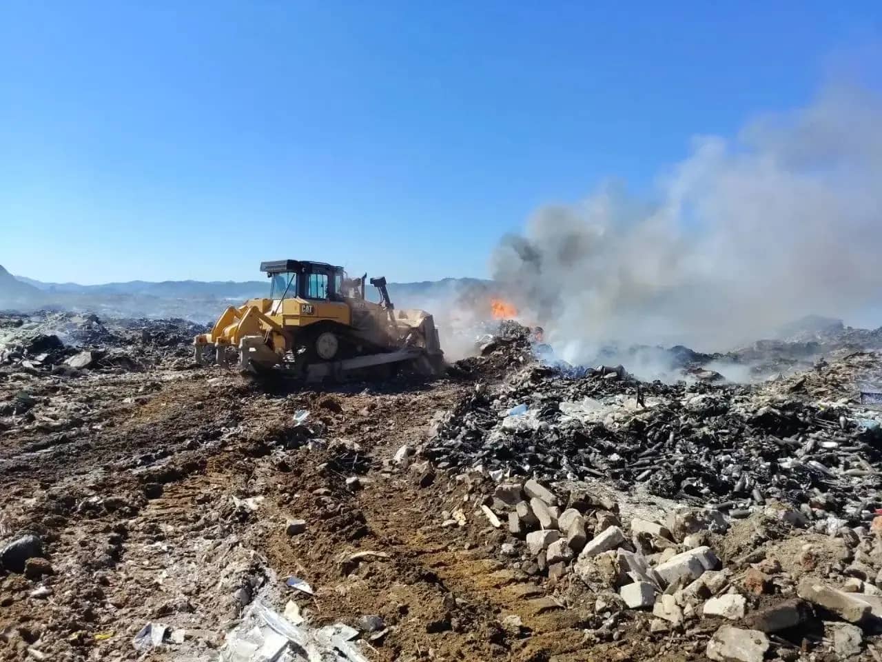 Пожар на полигоне ТБО в Партизанском округе локализован — замеры показали чистый воздух