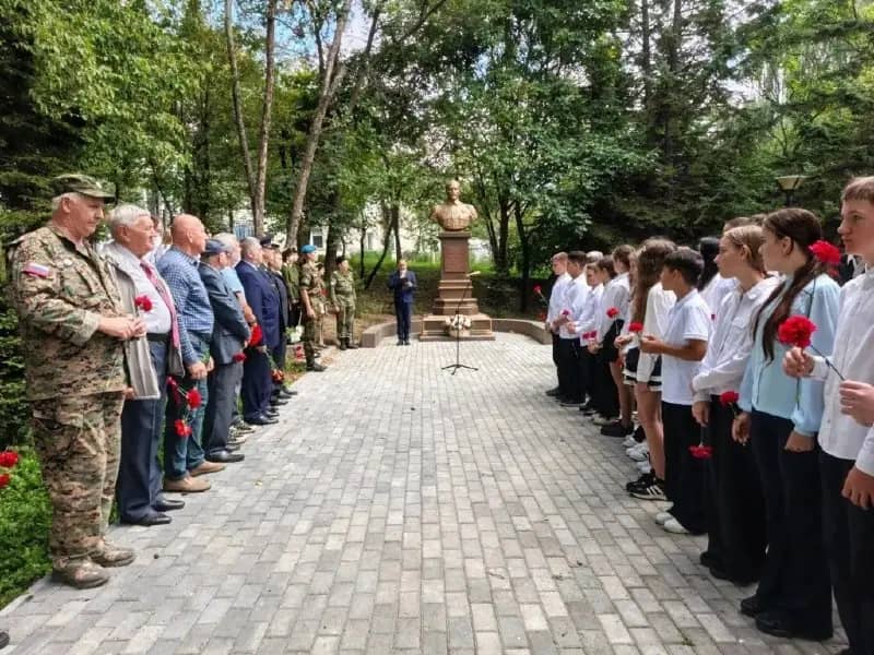 В Находке почтили память Феликса Дзержинского