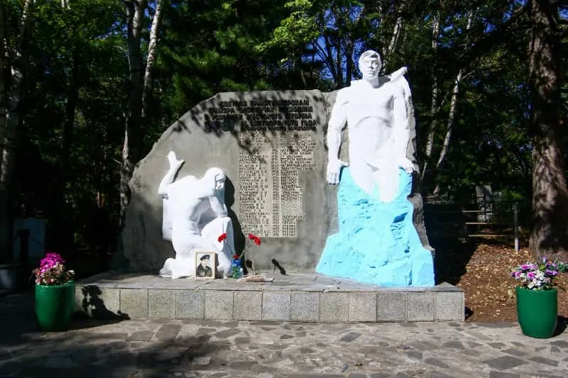 В Находке почтили память экипажа танкера «Баскунчак