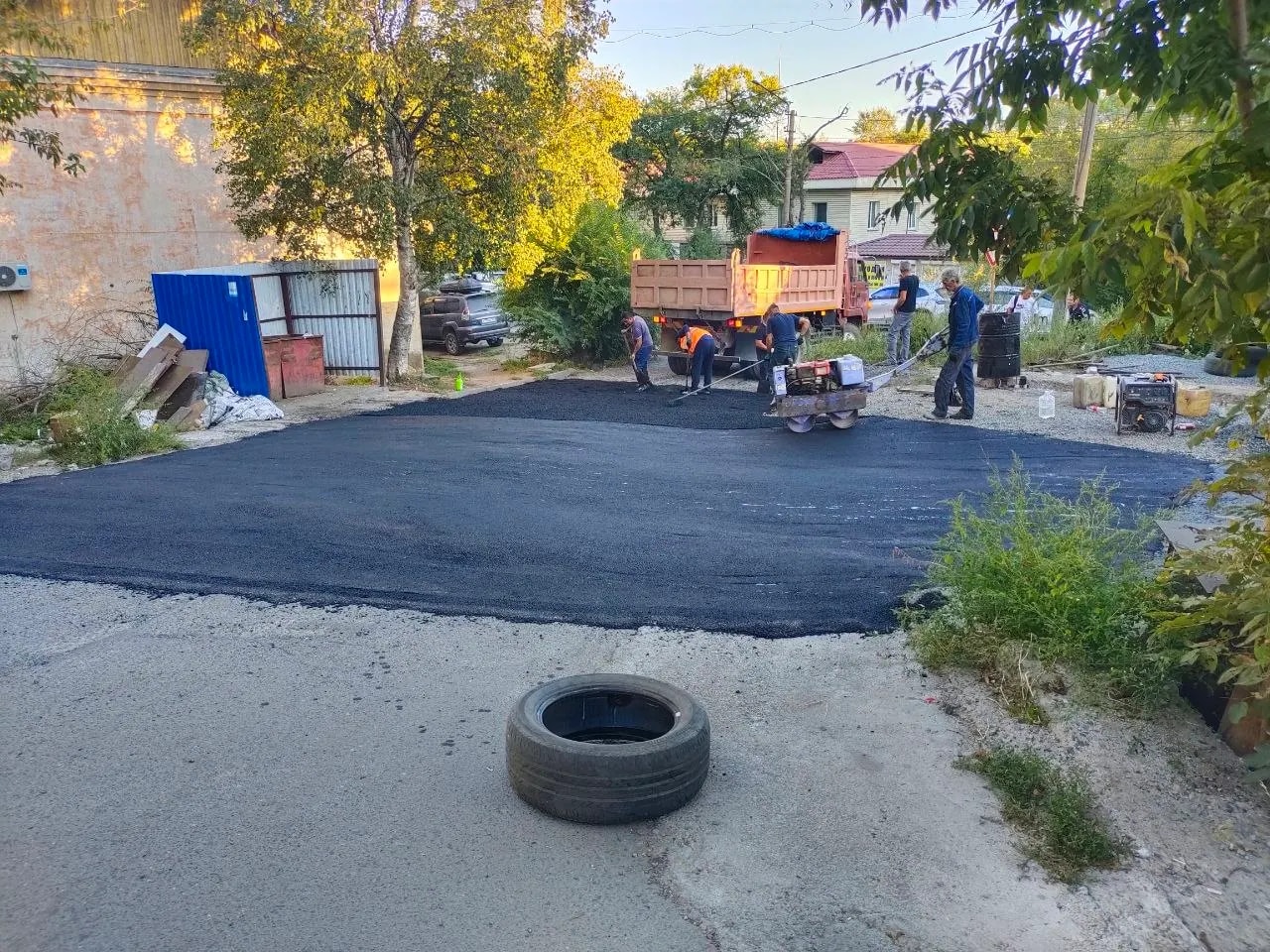 На Нахимовской стартовал долгожданный ремонт дороги