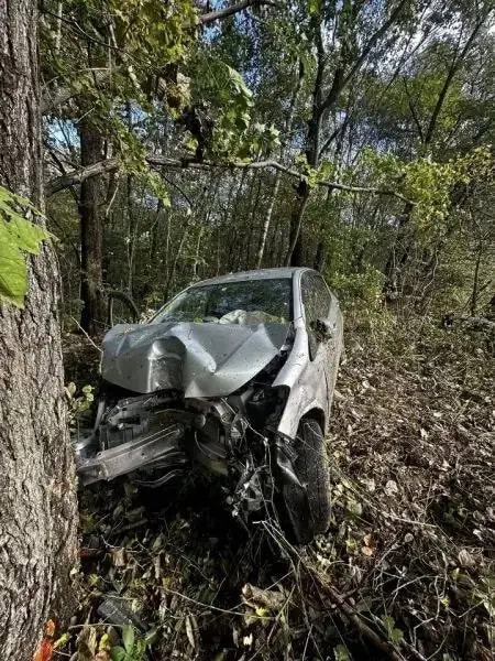 Женщина за рулём Hilux пошла на обгон и спровоцировала ДТП в Фокино