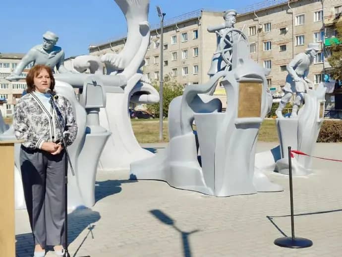 В Ливадии торжественно открыли скульптуру «Китовая история»