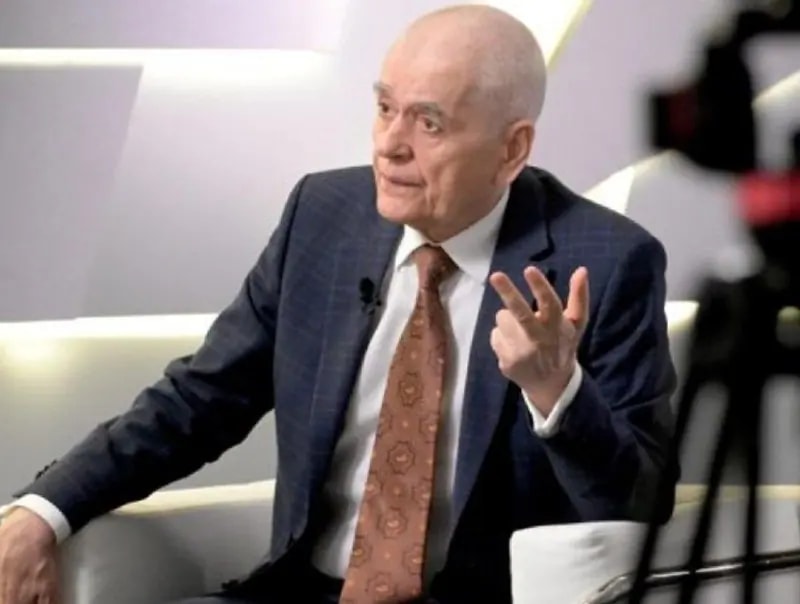 Онищенко назвал предельный возраст для рождения детей: женщины — до 60, мужчины — до 90