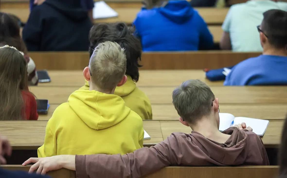 Минобрнауки предложило на пять лет запретить возвращение отчисленным студентам