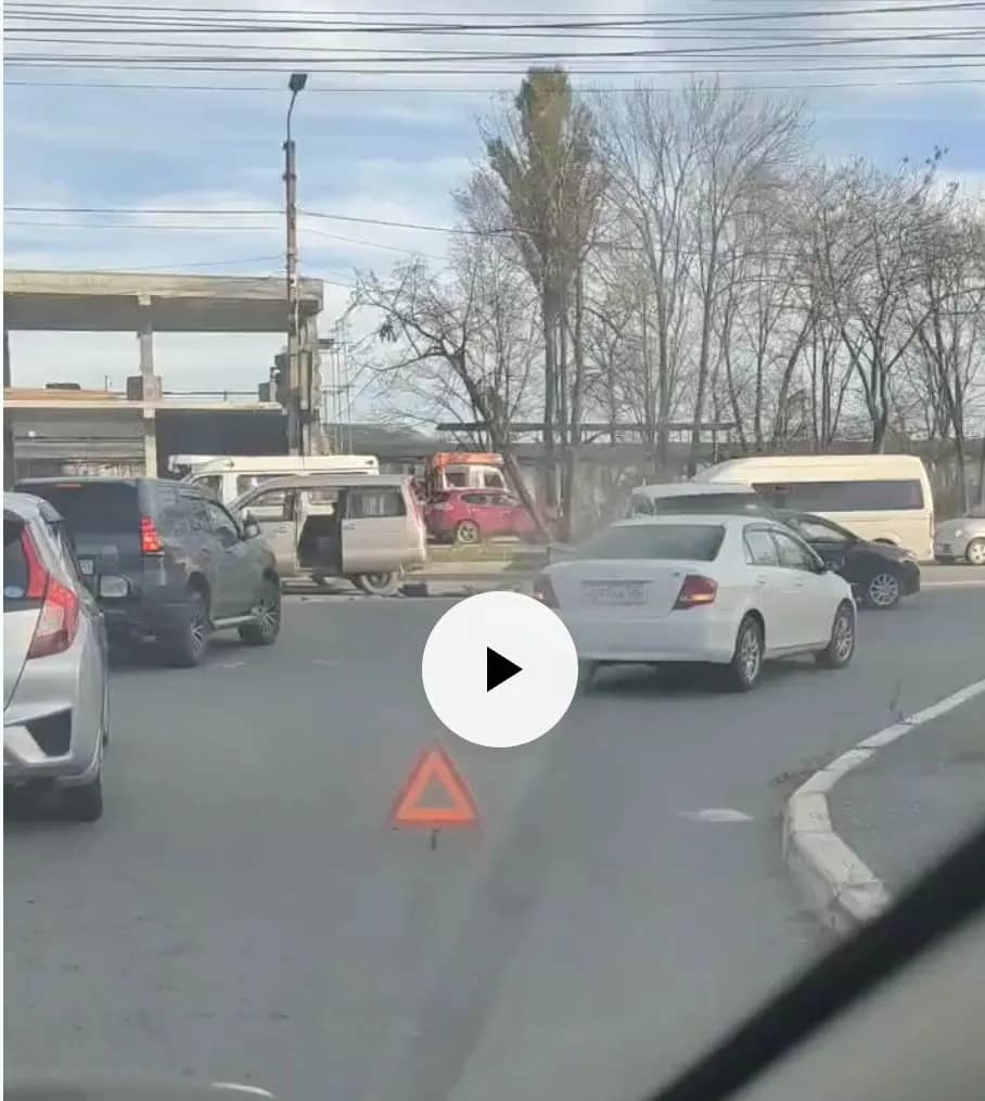Автоавария на проспекте Мира затруднила движение