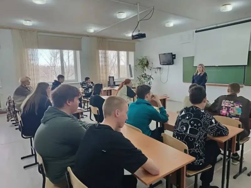 Полиция Находки проводит акцию «Этот мир лучше БЕЗ наркотиков!