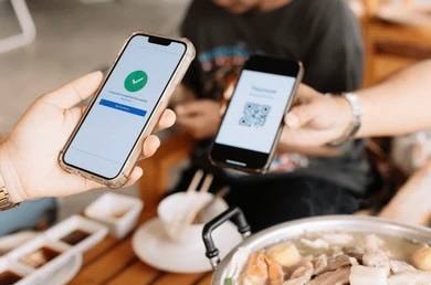 ВТБ запустил оплату по QR-коду в Китае для российских туристов